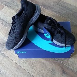 Brand new Oasics Boys Sneakers